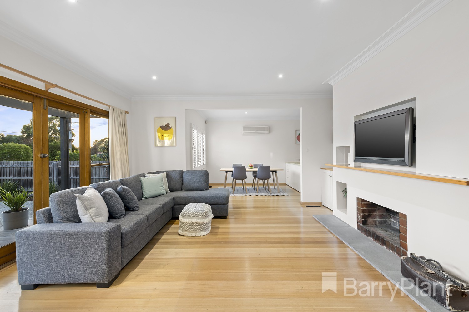29 Santon StreetGreensborough, VIC 3088, Greensborough - Thumbnail 2