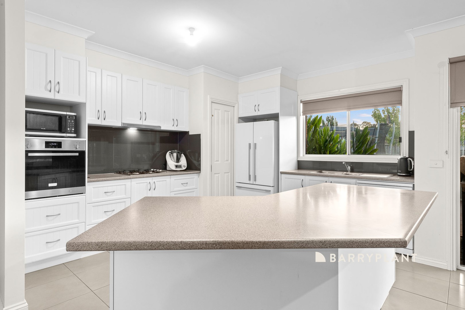 29 Summerhill Boulevard, Drouin, VIC 3818, Drouin - Thumbnail 6