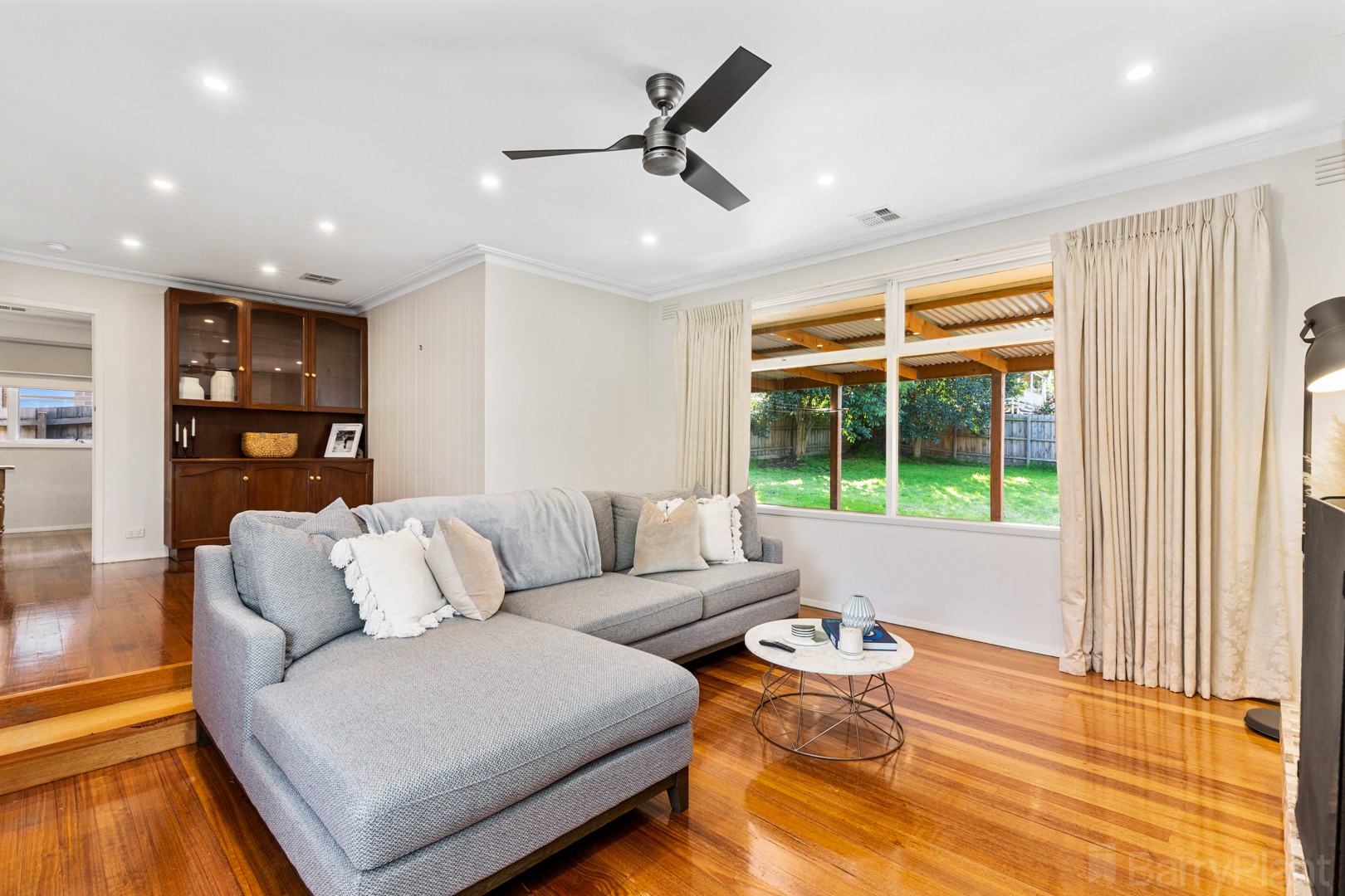 29 Sunset Drive, Heathmont, VIC 3135 - Thumbnail 2 - 29/05/2025