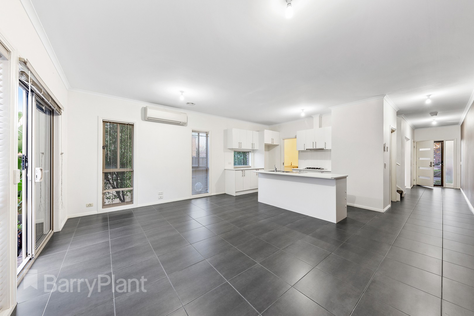 29 The EntranceCaroline Springs, VIC 3023  - Leased, Caroline Springs - Thumbnail 2