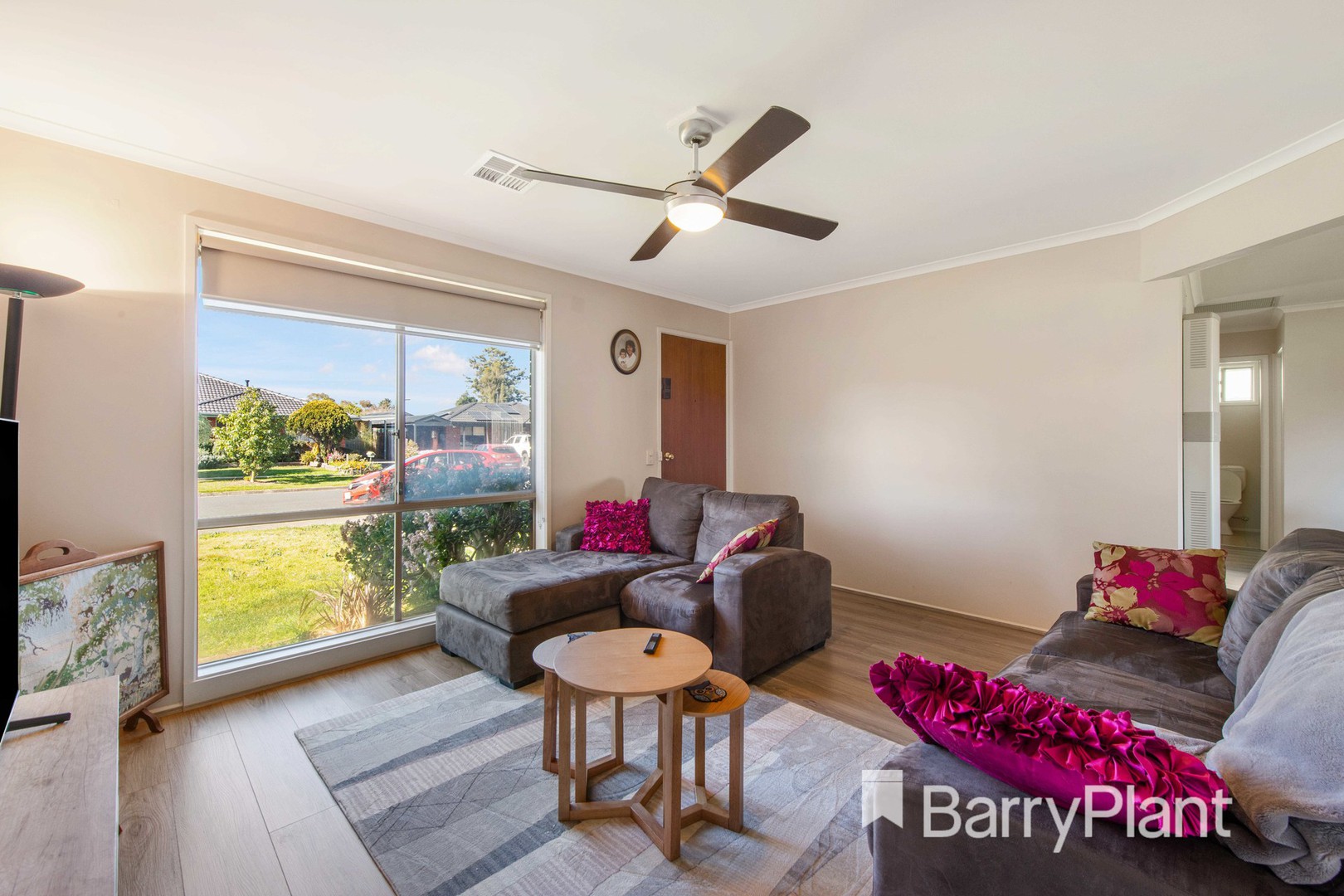 29 Thoroughbred Avenue, Werribee, VIC 3030, Werribee - Thumbnail 3
