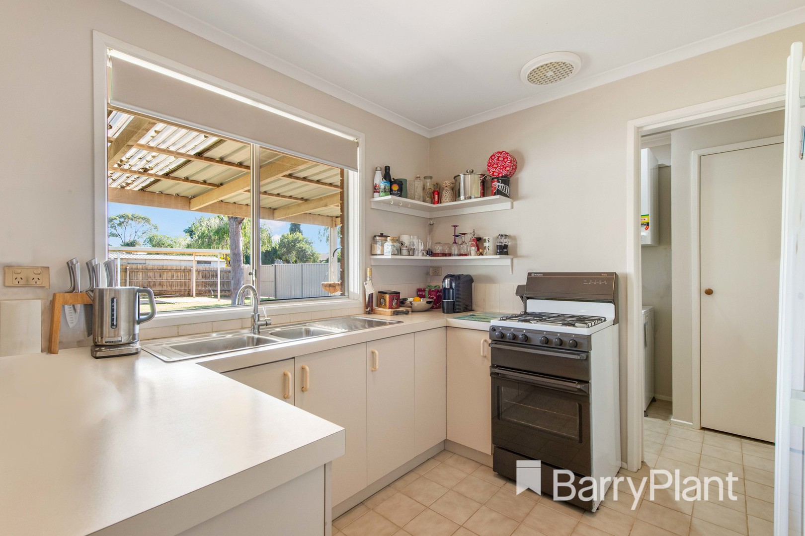 29 Thoroughbred Avenue, Werribee, VIC 3030, Werribee - Thumbnail 5