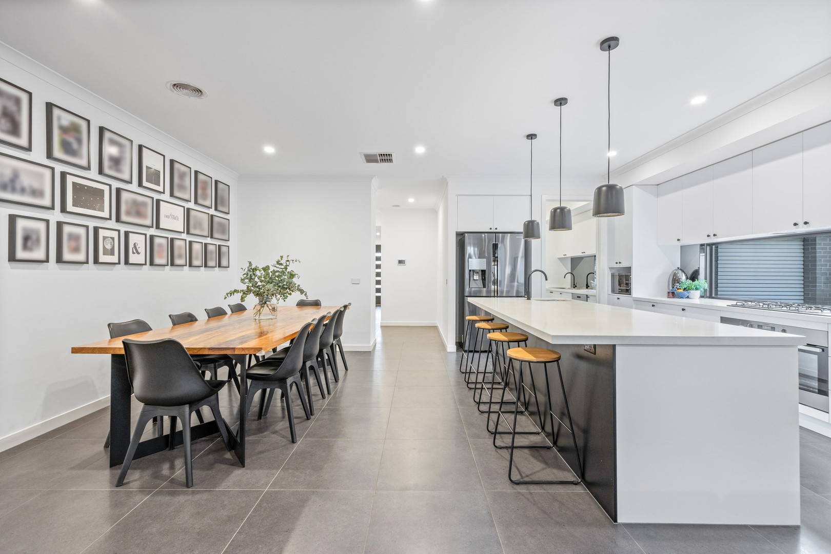 29 Twain Way, Fraser Rise, VIC 3336 - Thumbnail 2 - 13/06/2025