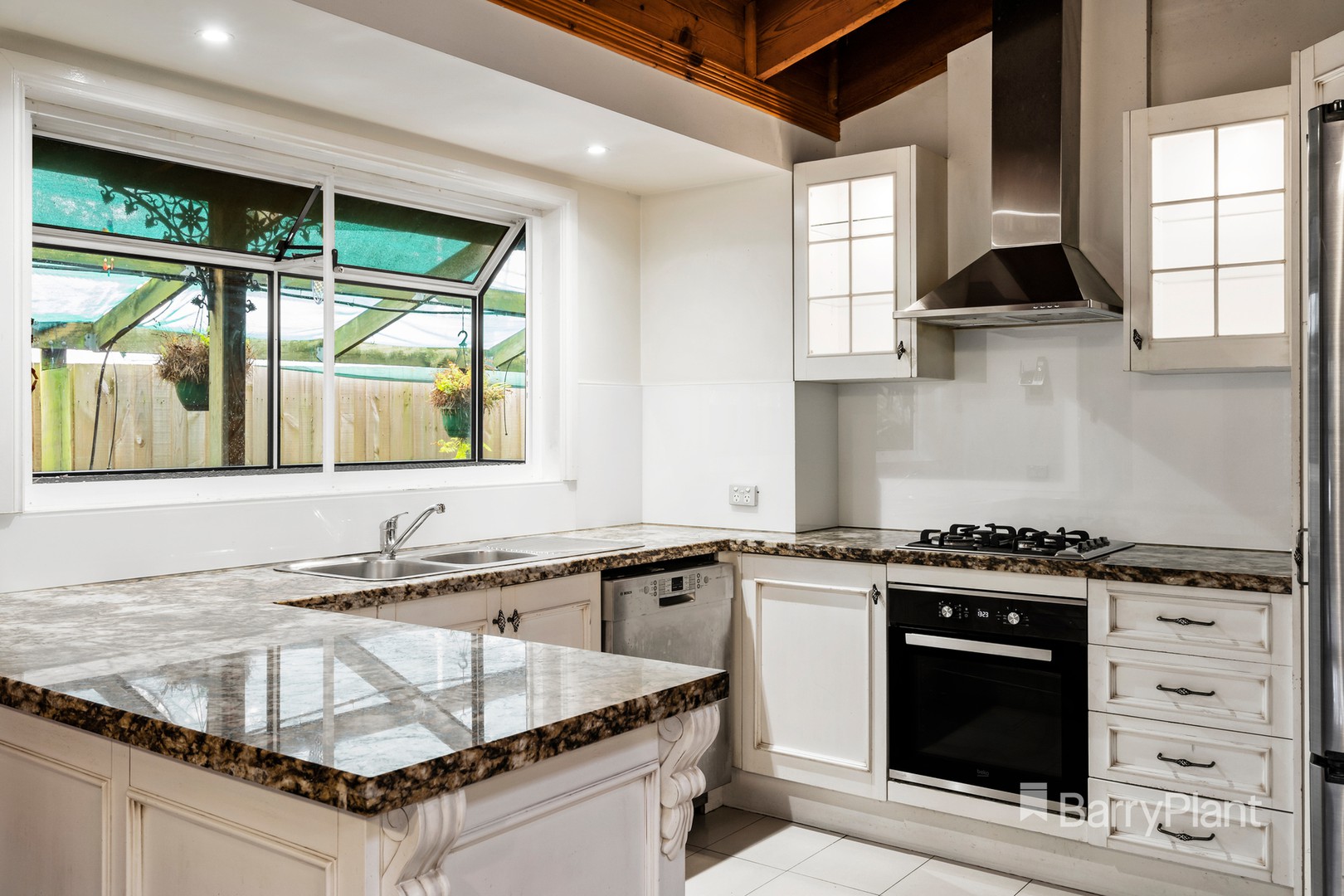 29 Warrington CrescentWattle Glen, VIC 3096, Wattle Glen - Thumbnail 4
