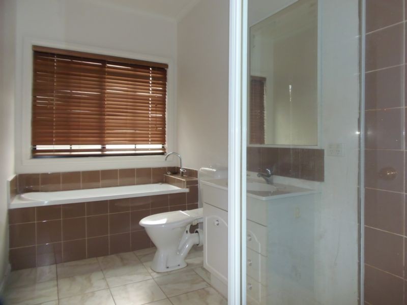 29 Willandra Loop, Caroline Springs, VIC 3023, Caroline Springs - Thumbnail 6