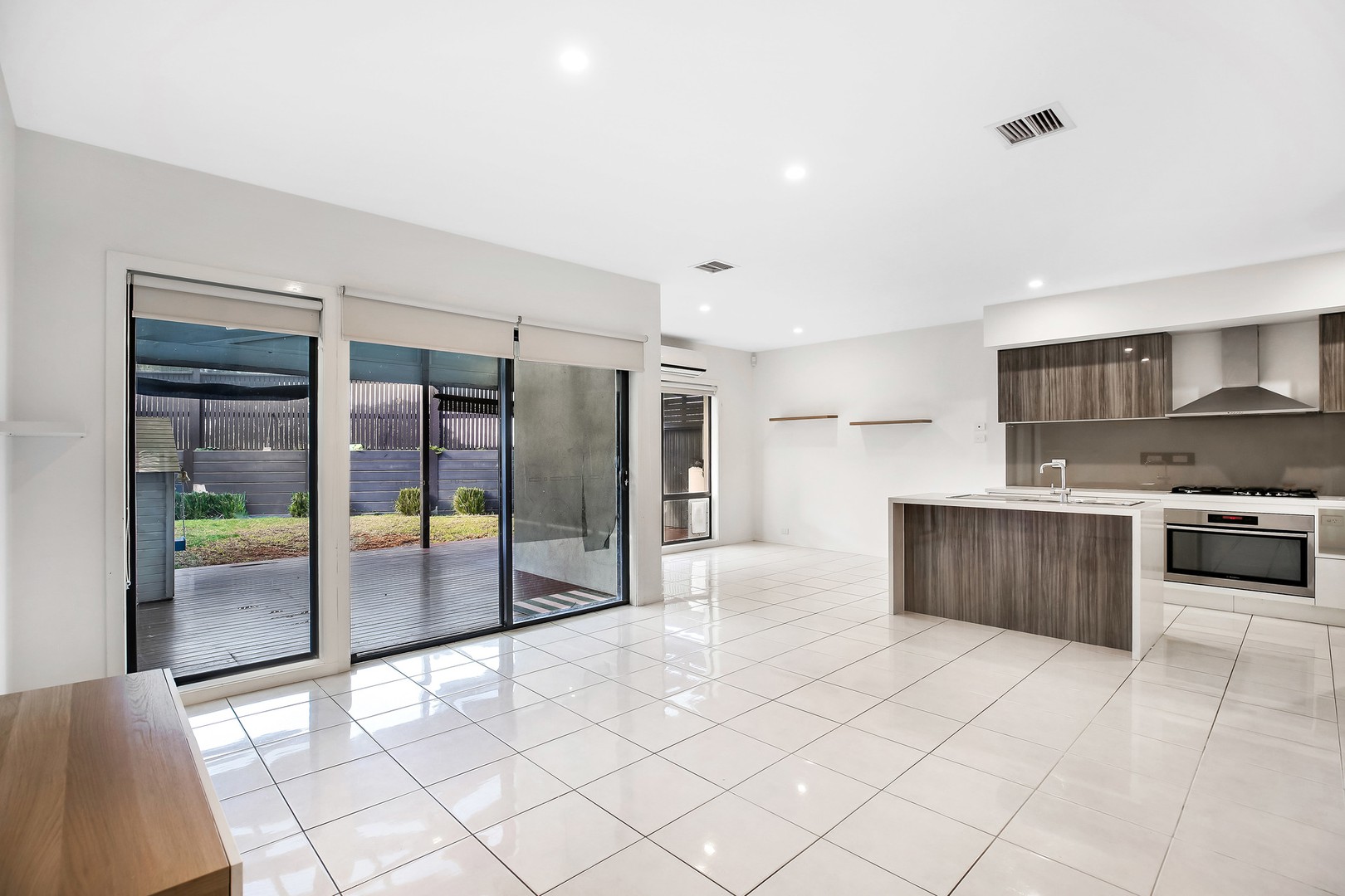 29 Zara Close, Bundoora, VIC 3083 - Thumbnail 1 - 02/07/2025
