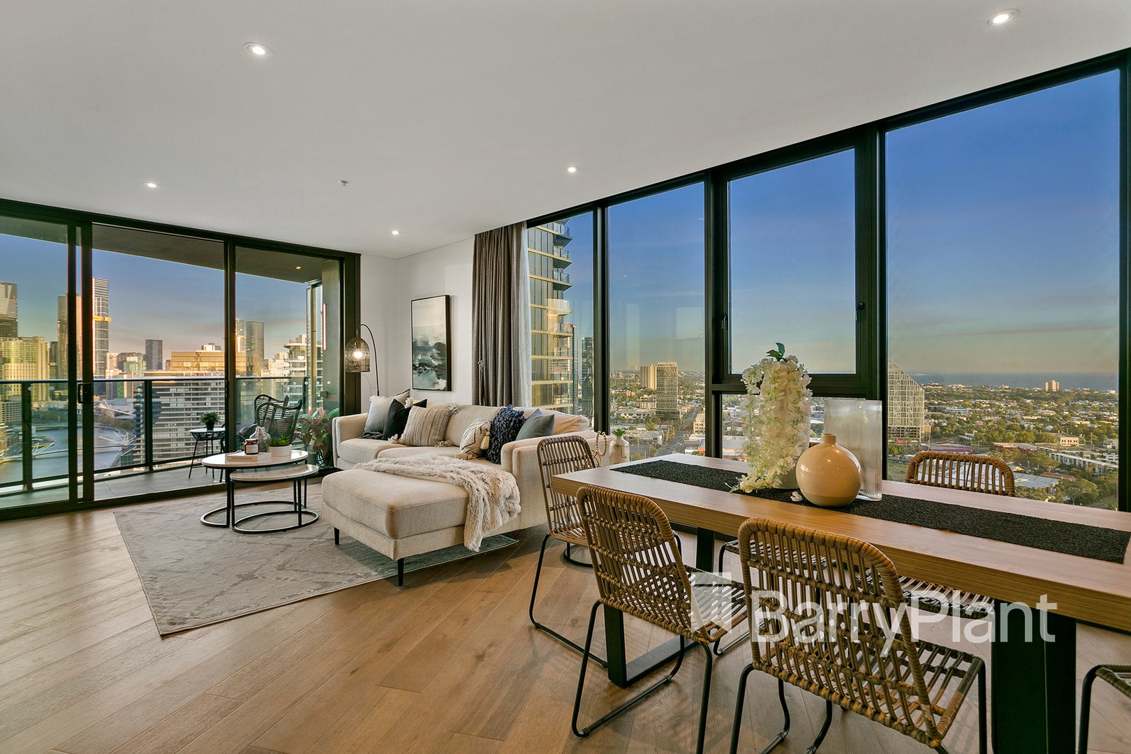 2904/100 Lorimer Street, Docklands, VIC 3008, Docklands - Thumbnail 2