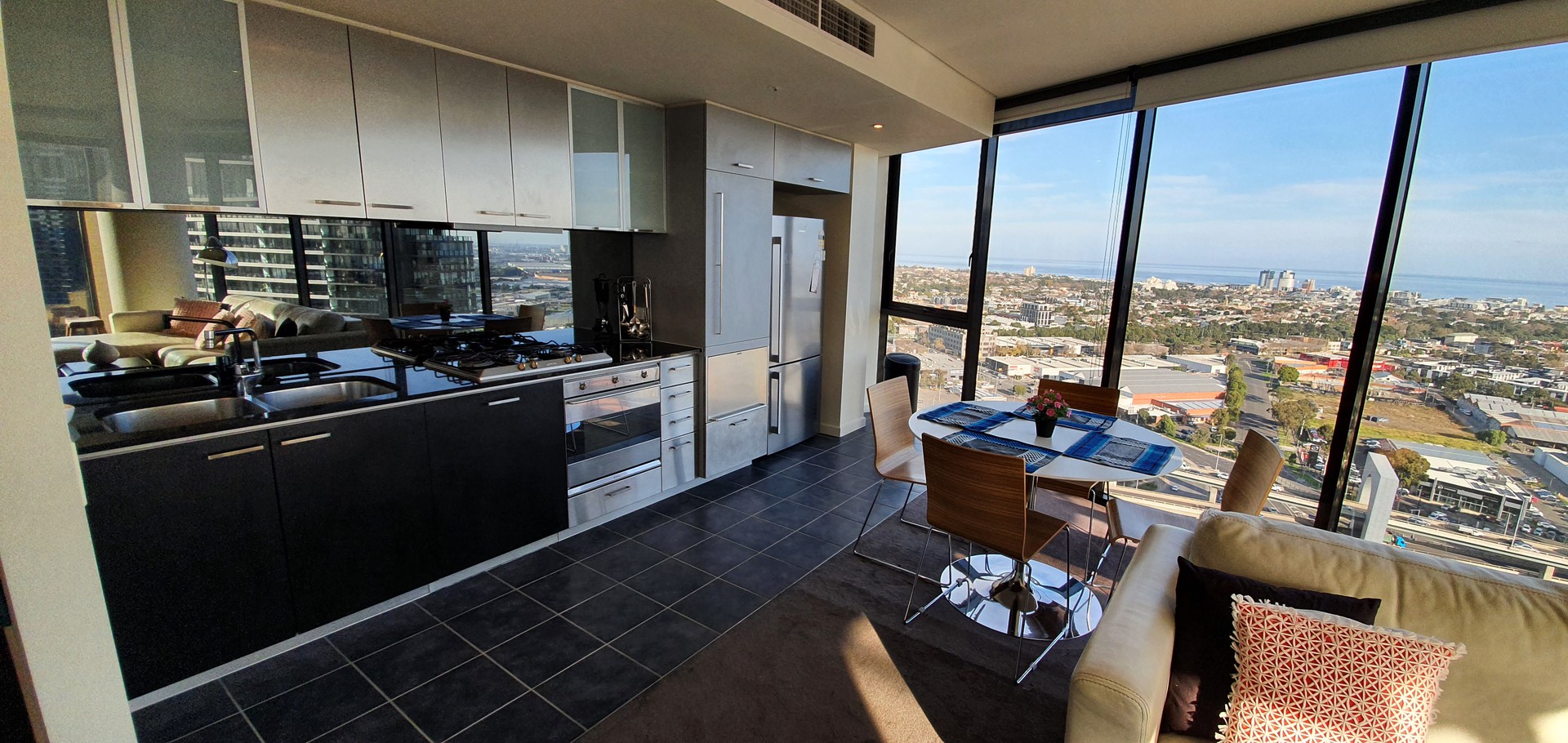 2906/50 Lorimer Street, Docklands, VIC 3008, Docklands - Thumbnail 3