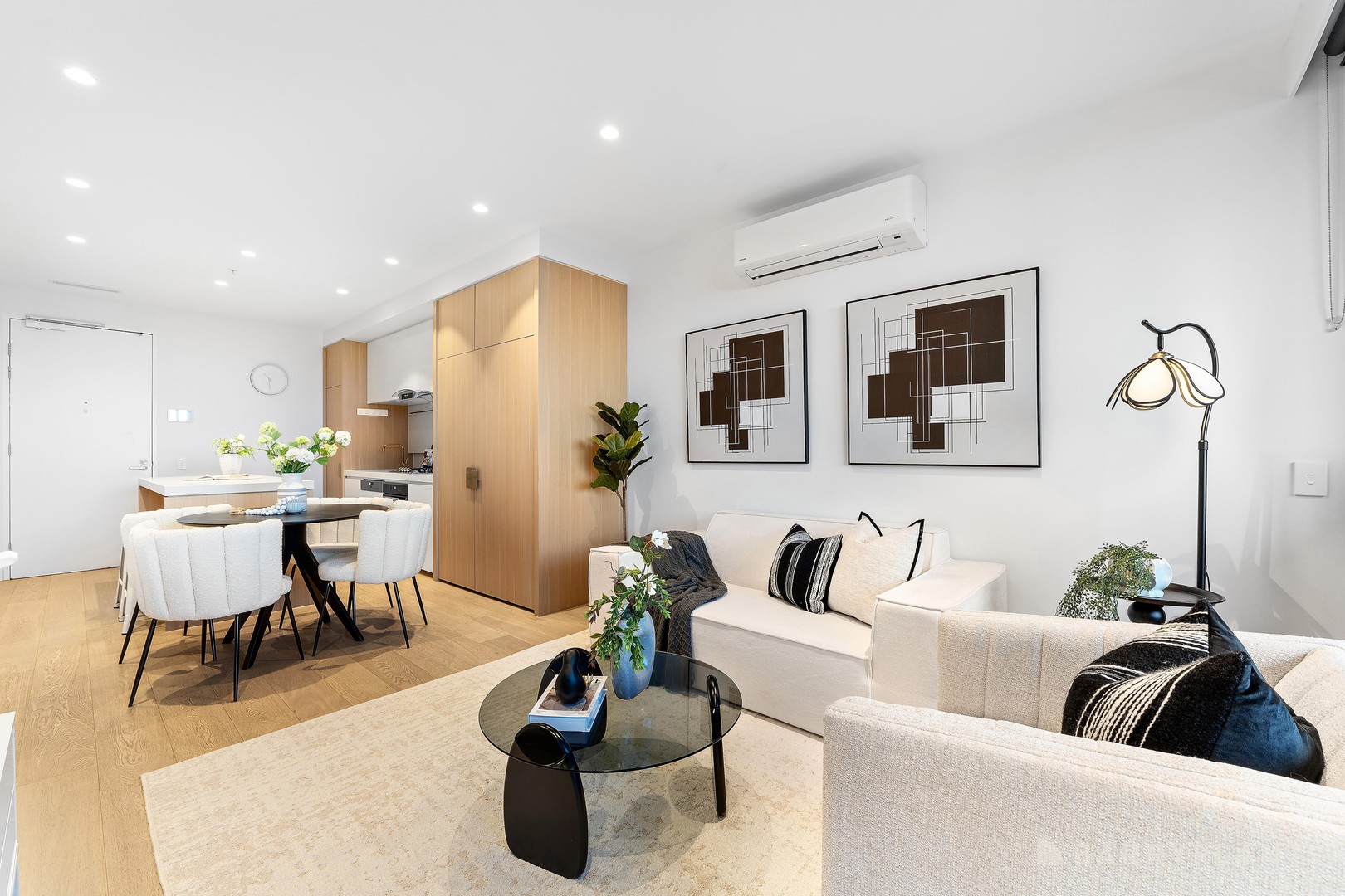 2909/545 Station Street, Box Hill, VIC 3128 - Thumbnail 2 - 10/09/2026