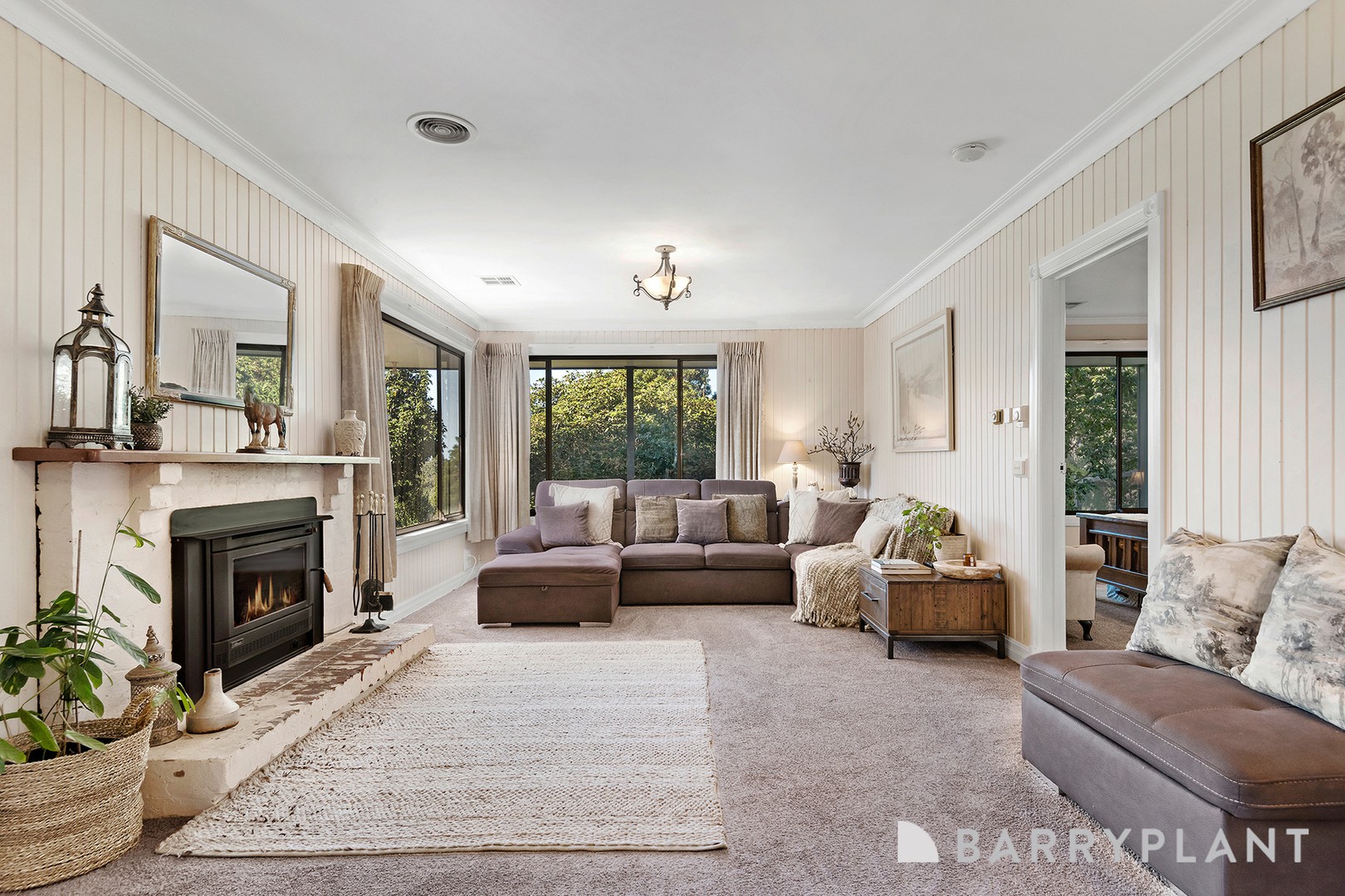 295 Mann Road, Pakenham Upper, VIC 3810 - Thumbnail 2 - 18/05/2026