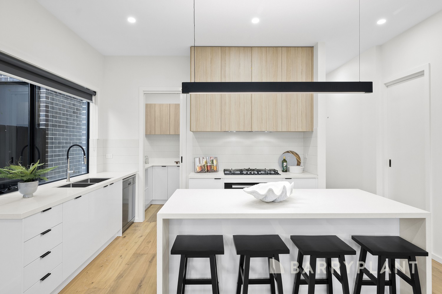 297 Greenwood Drive, Watsonia, VIC 3087, Watsonia - Thumbnail 3