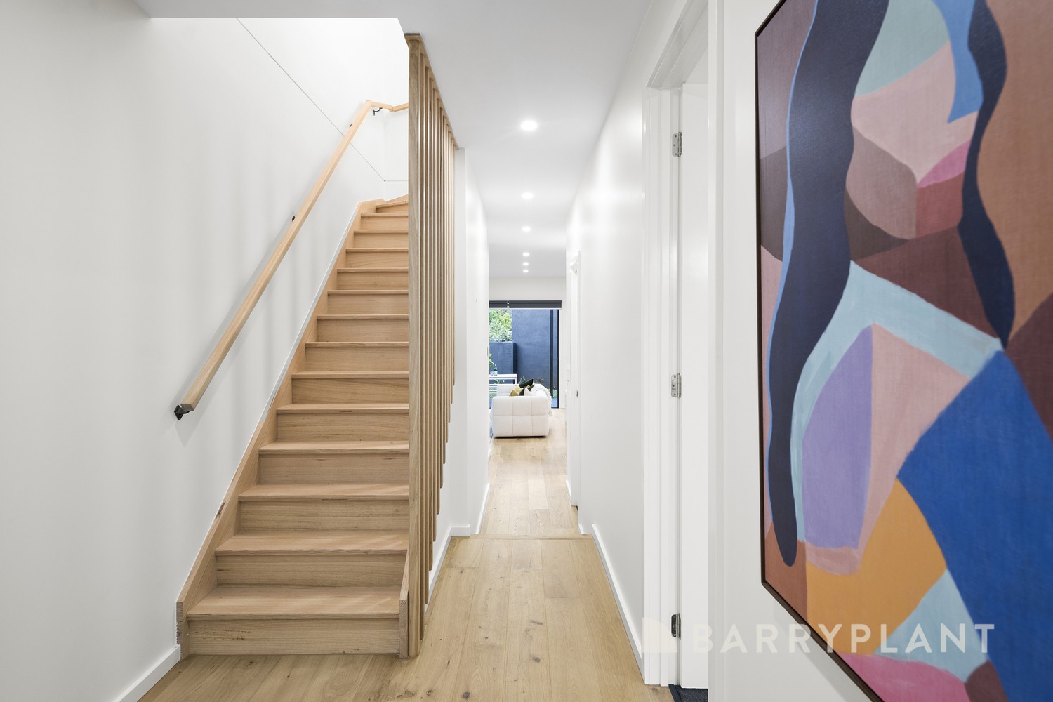 297 Greenwood Drive, Watsonia, VIC 3087, Watsonia - Thumbnail 4