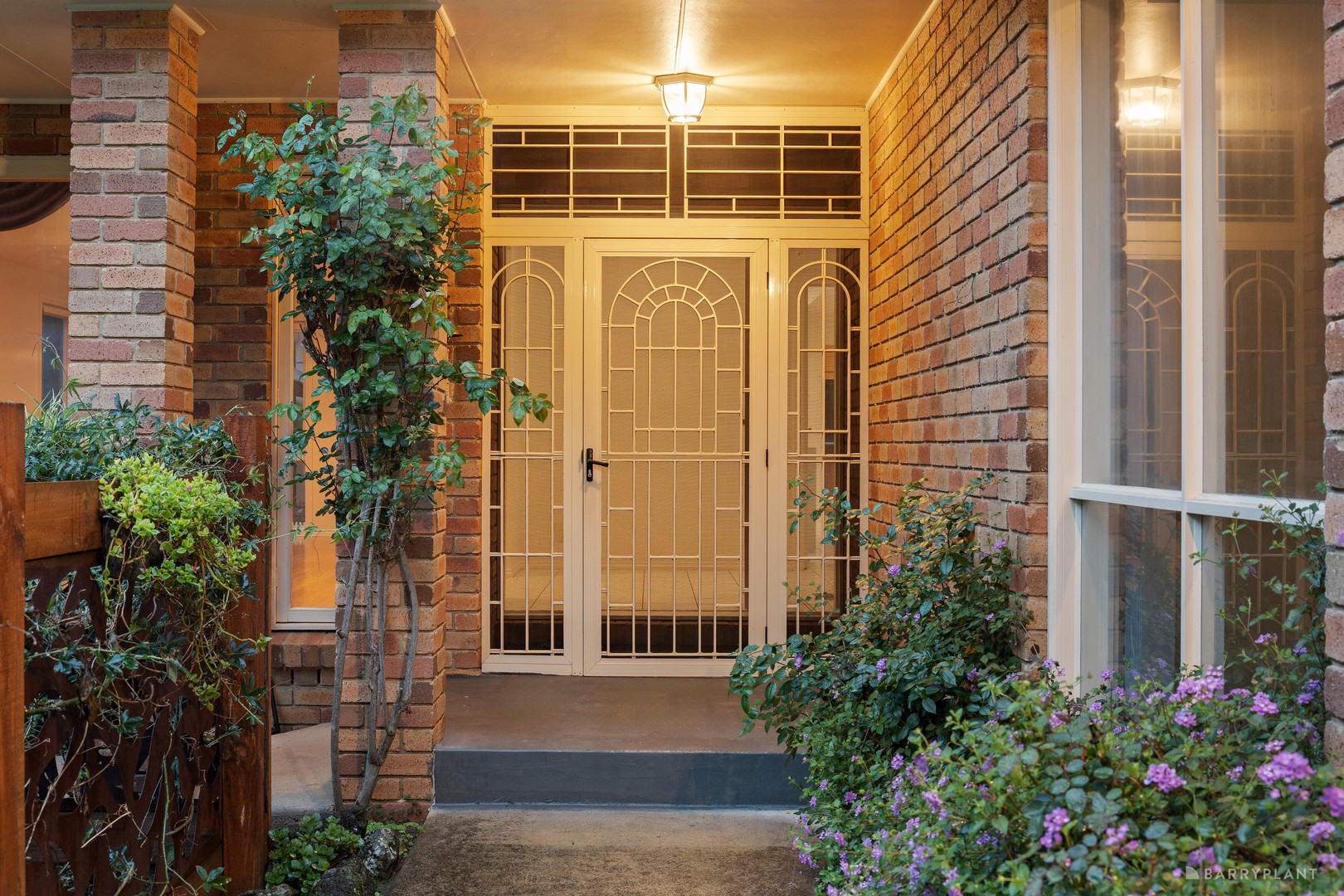 298-300 Oban Road, Donvale, VIC 3111 - Thumbnail 2 - 21/05/2026