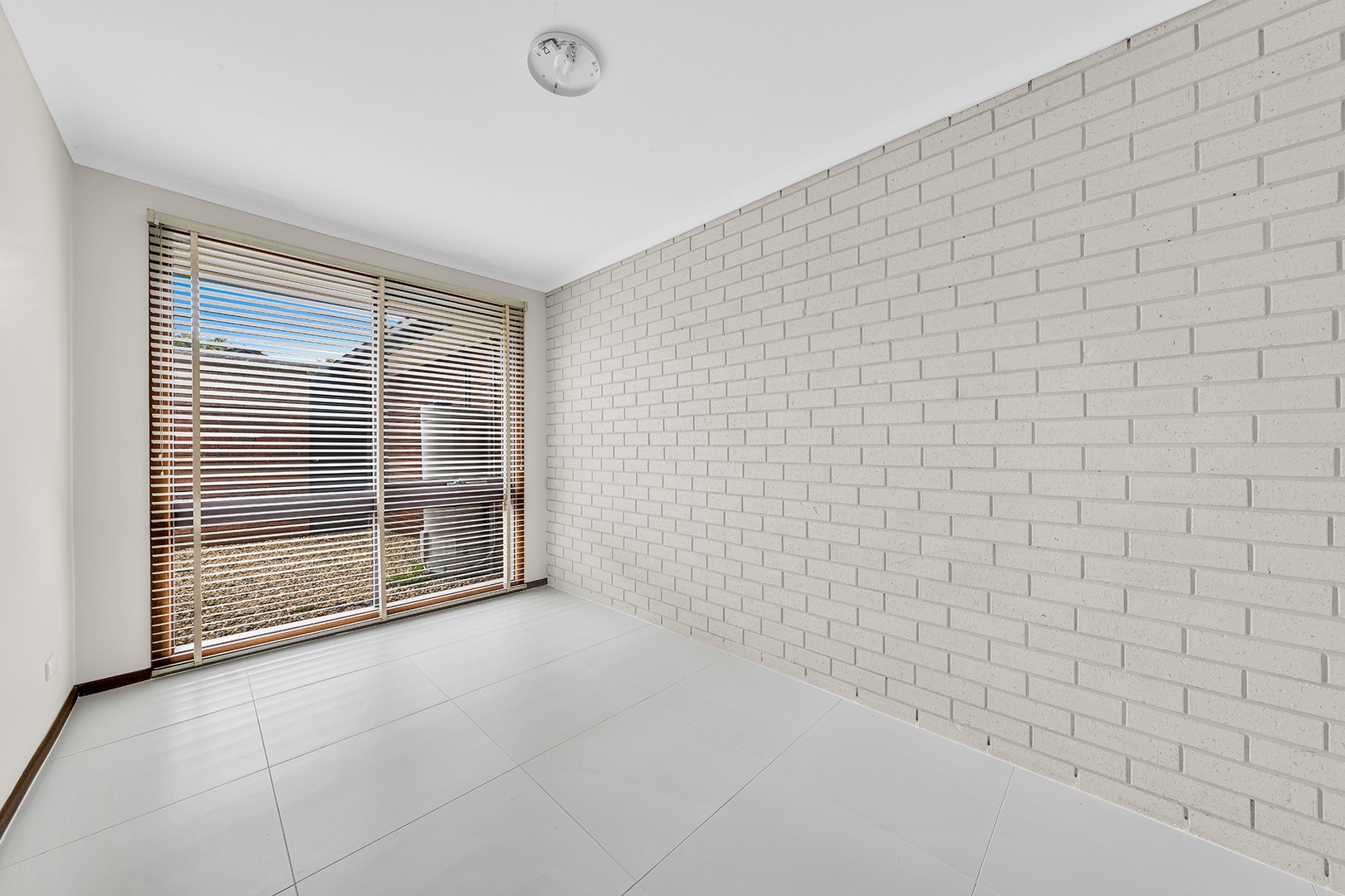 2A Alexander Street, Cranbourne, VIC 3977, Cranbourne - Thumbnail 2