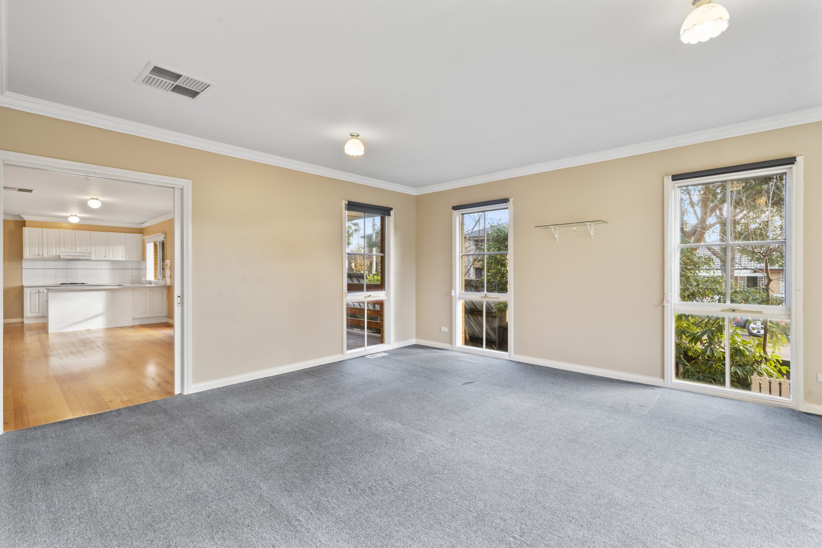 2A Box Avenue, Forest Hill, VIC 3131 - Thumbnail 2 - 24/07/2026