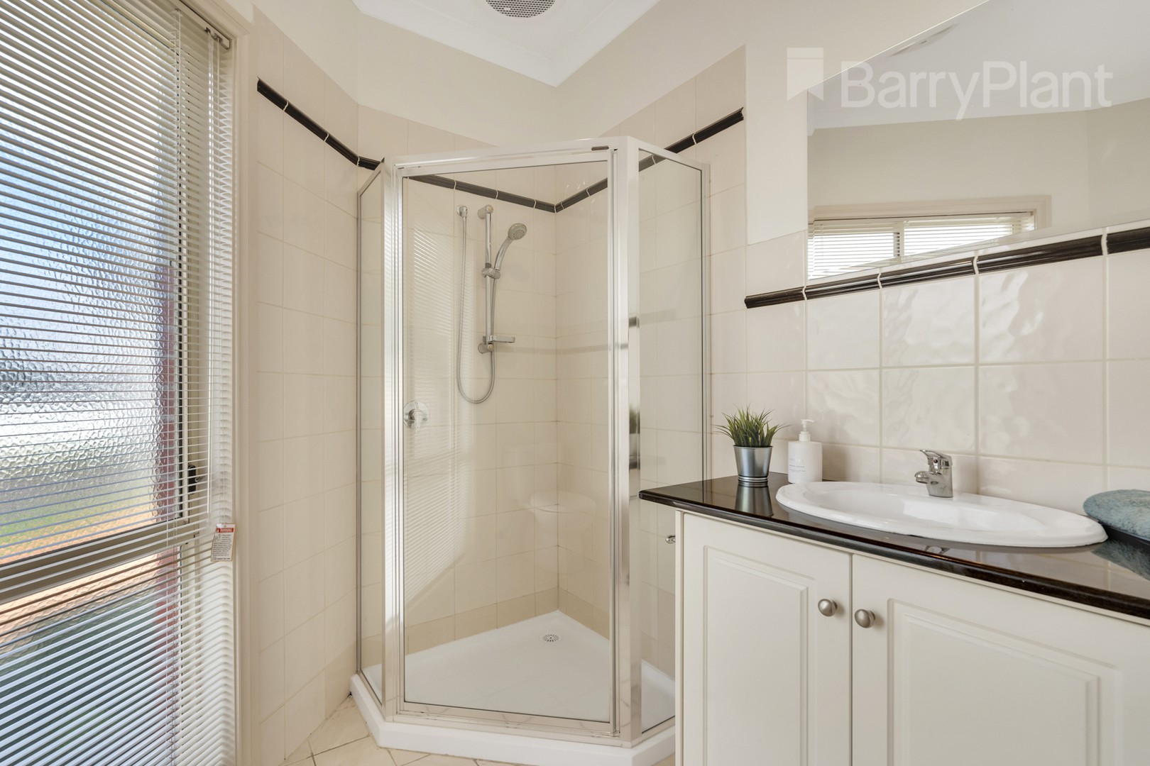 2A Butters Street, Reservoir, VIC 3073, Reservoir - Thumbnail 7