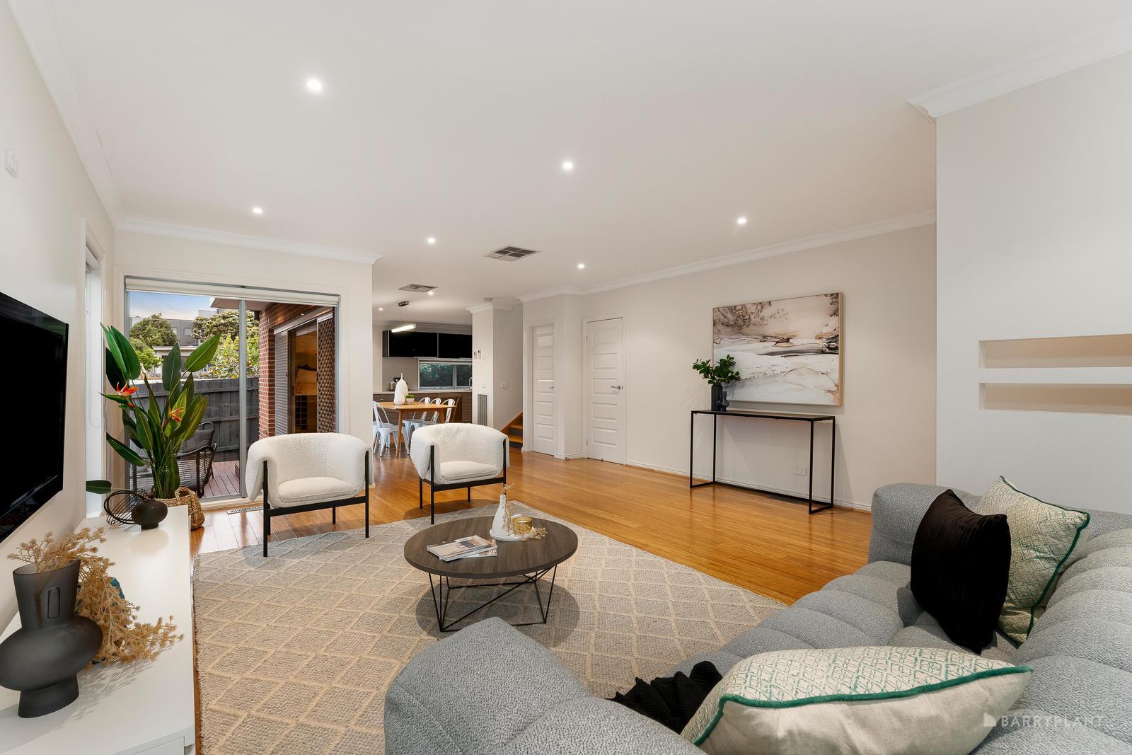 2A Daphne Street, Doncaster, VIC 3108, Doncaster East - Thumbnail 4