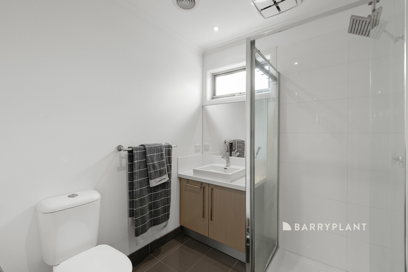 2A Emerald Court, Narre Warren, VIC 3805, Narre Warren - Thumbnail 8
