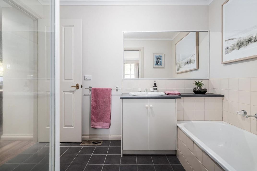 2A Erli Court, Blackburn, VIC 3130, Blackburn - Thumbnail 7
