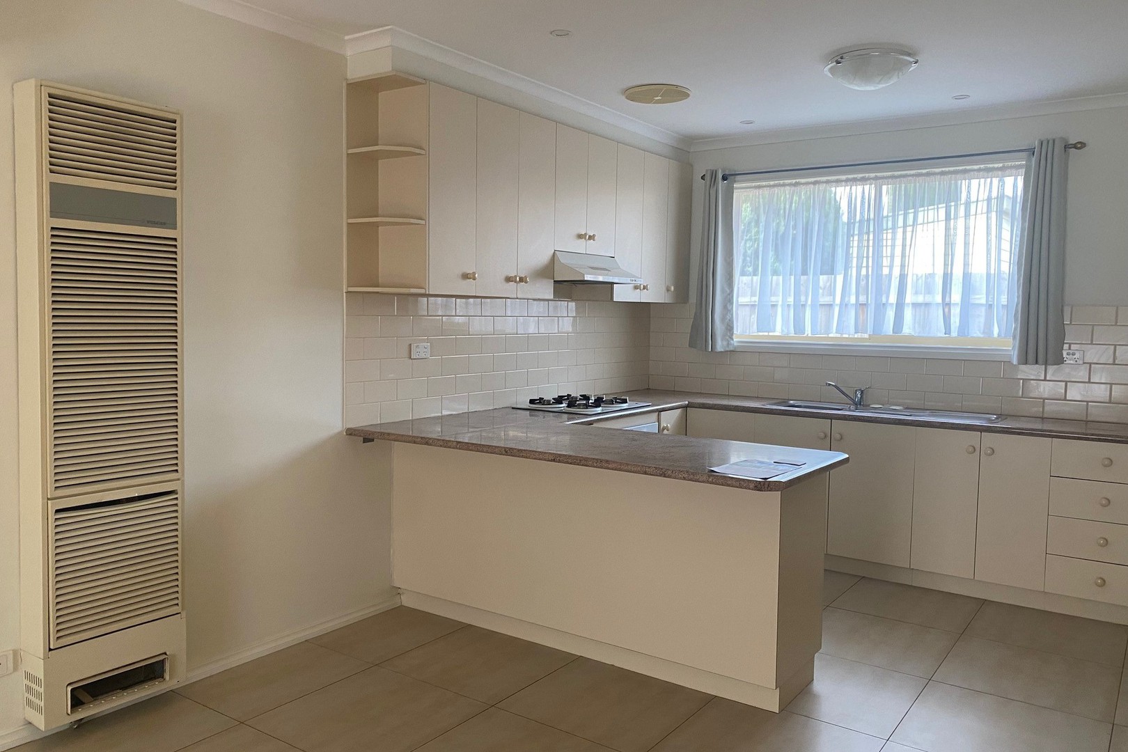 2A Irvine Street, Pascoe Vale, VIC 3044, Pascoe Vale South - Thumbnail 3