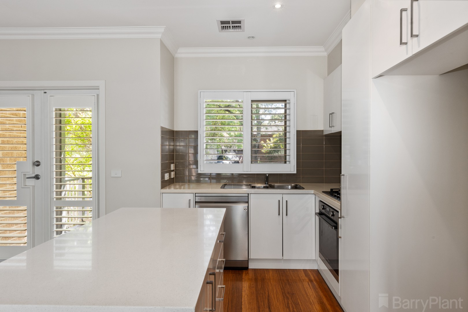 2A Leawarra Drive, Heathmont, VIC 3135, Heathmont - Thumbnail 2