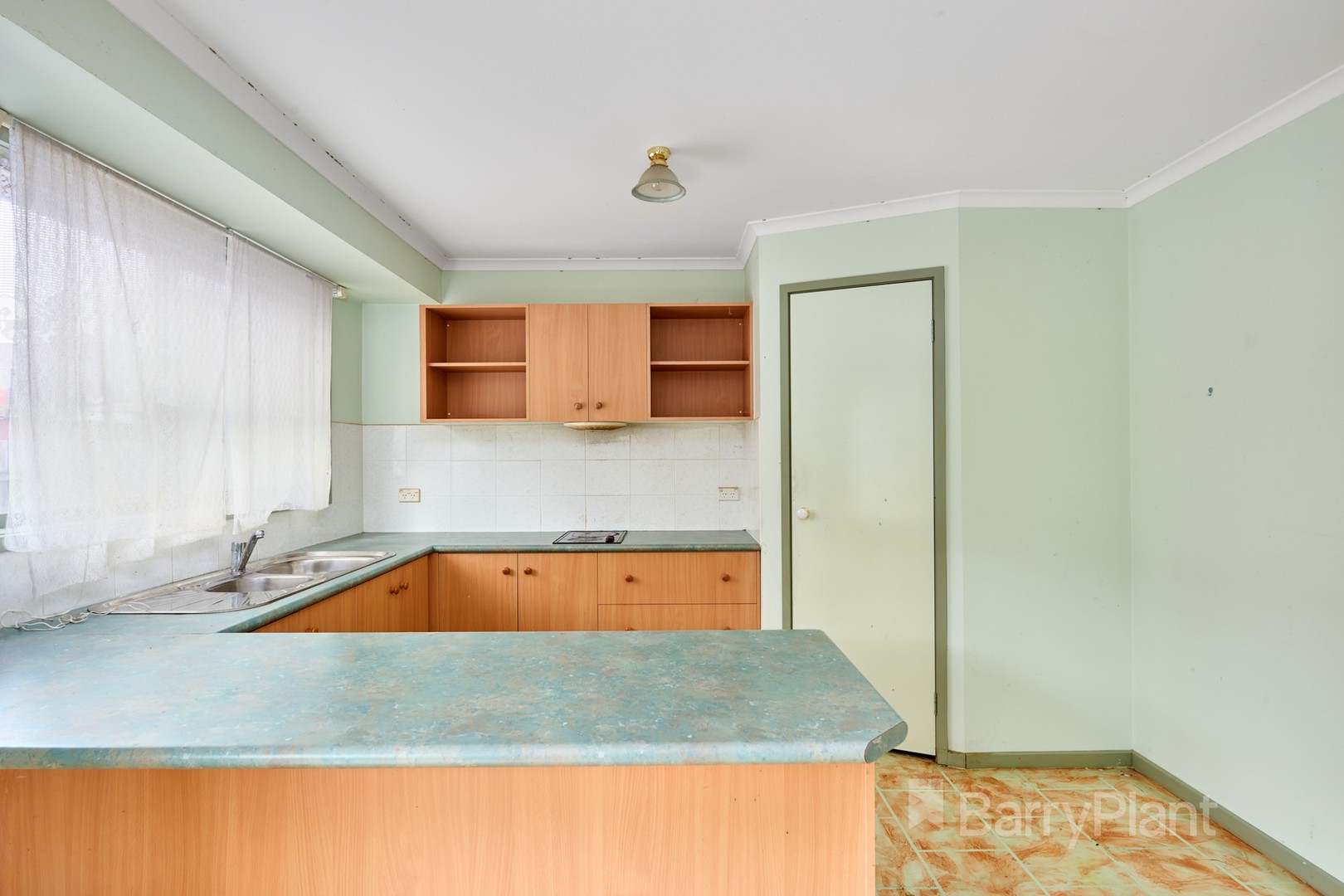 3067 Quay South Drive, CARRARA QLD 4211, Carrara - Thumbnail 5