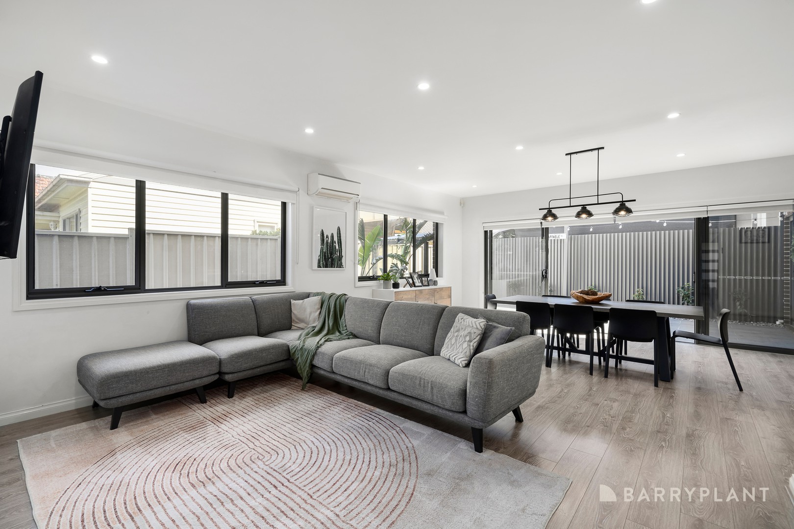 2A Oakbank Grove, Pascoe Vale, VIC 3044, Pascoe Vale - Thumbnail 3