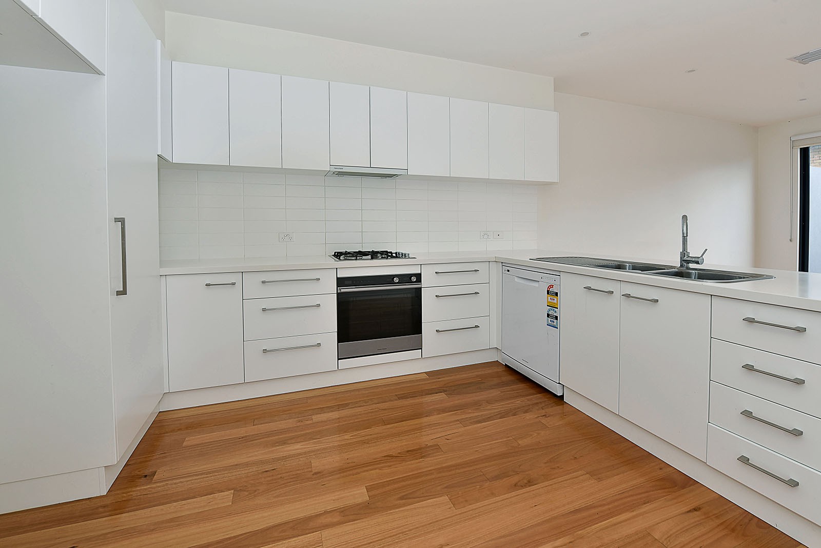 2A Rosehill Road, Niddrie, VIC 3042, Niddrie - Thumbnail 2
