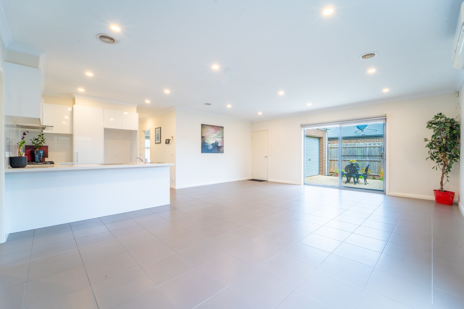 2A Springhurst Crescent, Grovedale, VIC 3216, Grovedale - Thumbnail 5