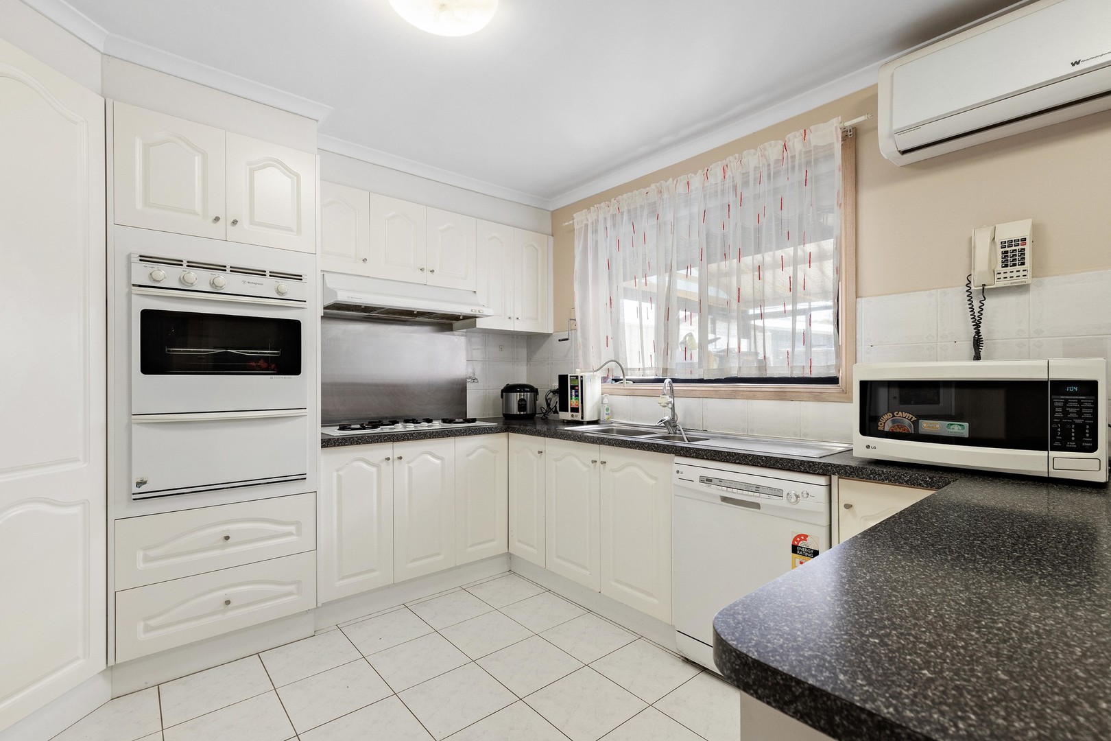 2A Vanessa Way, Delahey, VIC 3037, Delahey - Thumbnail 3