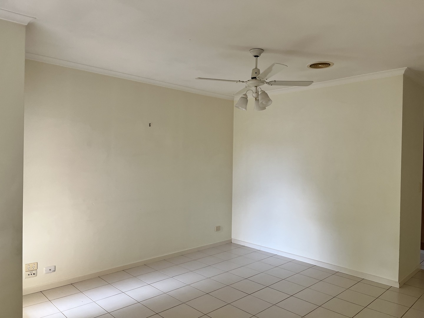 2A Wattle Avenue, Werribee, VIC 3030, Werribee - Thumbnail 2