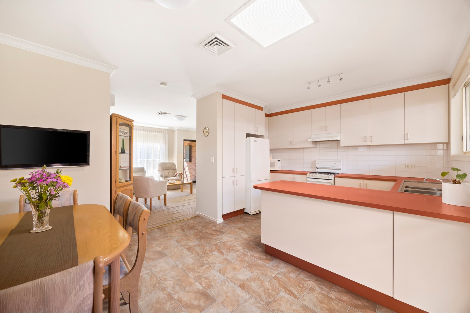 2A Wonganella Drive, Keilor East, VIC 3033, Keilor East - Thumbnail 3