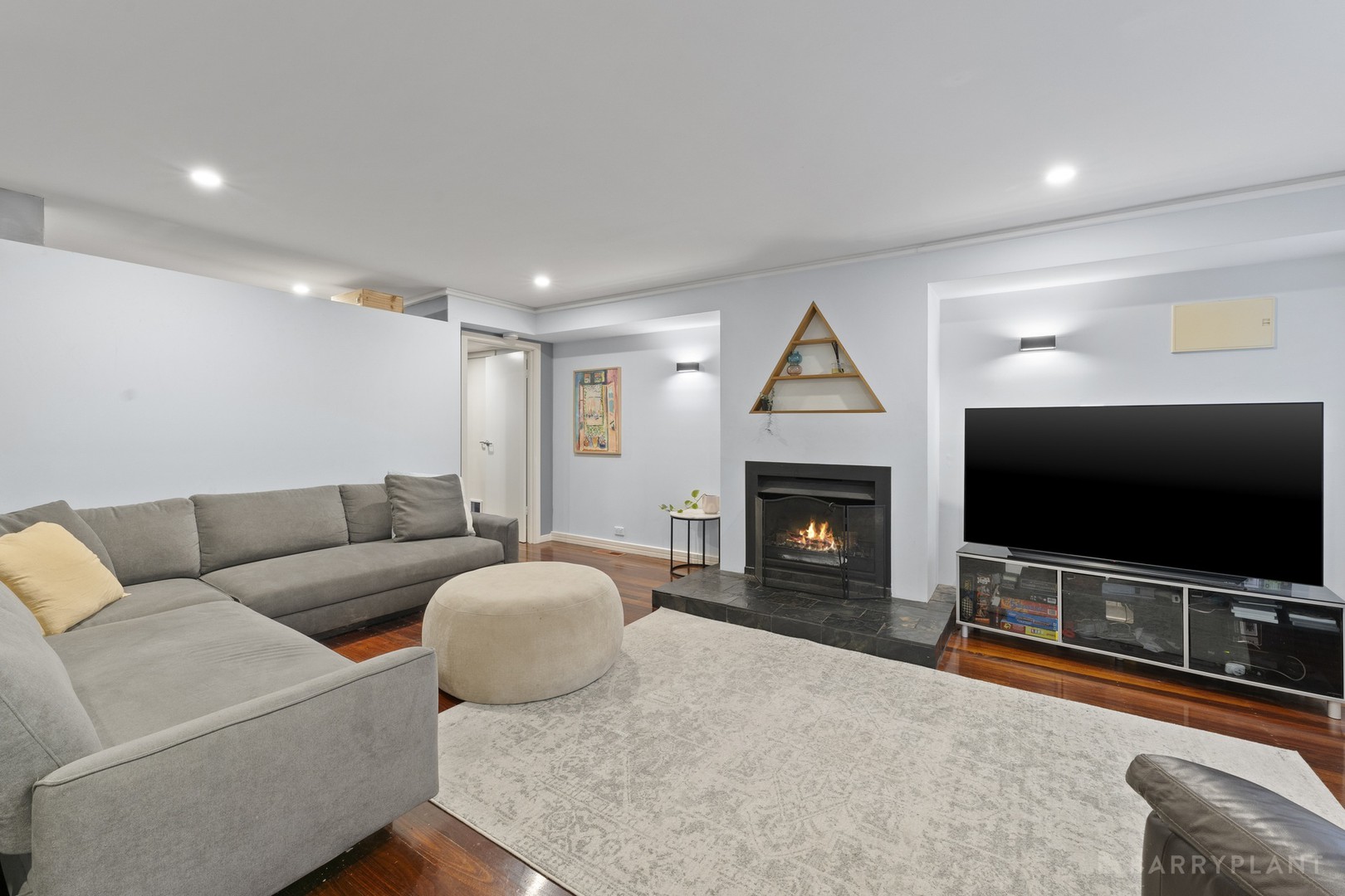 2B Asquith Street, Box Hill South, VIC 3128 - Thumbnail 2 - 07/10/2025