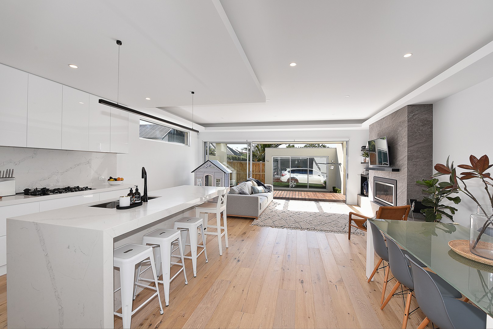 2B  Collins  Street, Essendon, VIC 3040, Essendon - Thumbnail 2