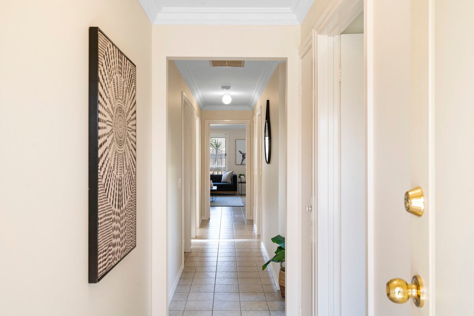 2B Ramson Court, Altona Meadows, VIC 3028 - Thumbnail 2 - 26/04/2024