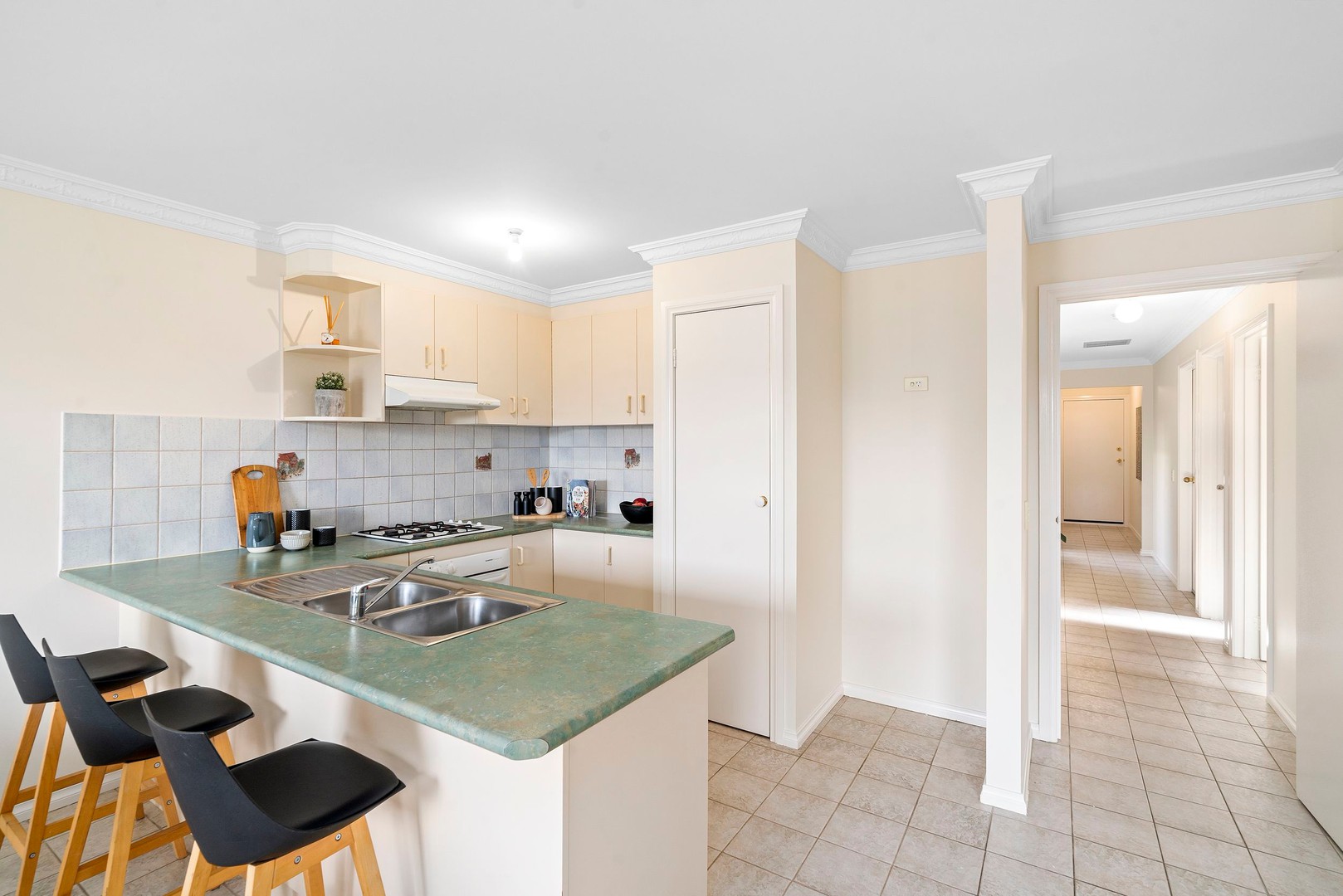 2B Ramson Court, Altona Meadows, VIC 3028, Altona Meadows - Thumbnail 4