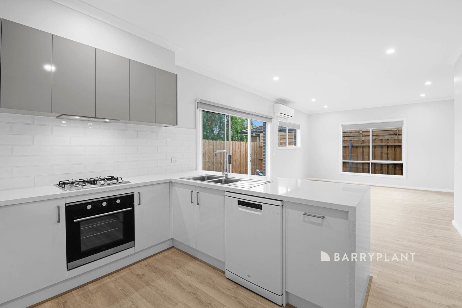 2B Rosalie Court, Pakenham, VIC 3810, Pakenham - Thumbnail 5