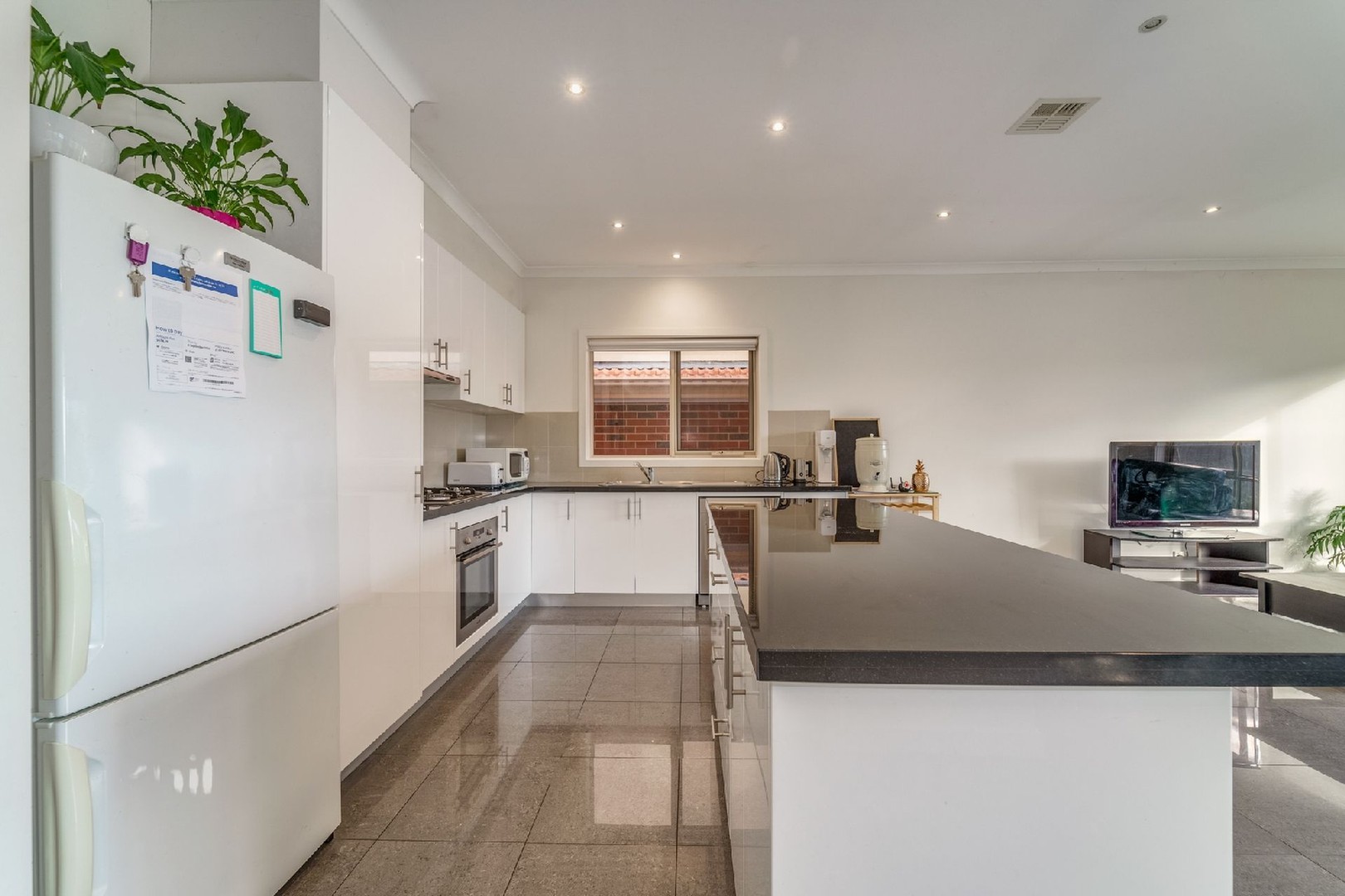 2B Sergeant Street, Blackburn, VIC 3130, Blackburn - Thumbnail 3