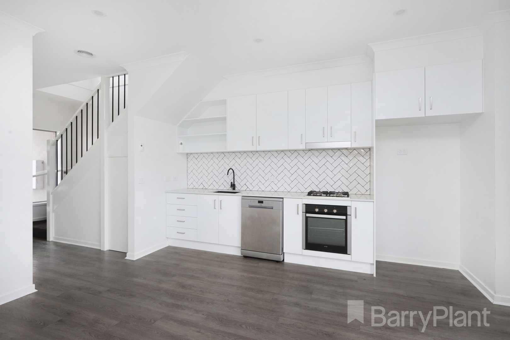 2B Urana Avenue, Sunshine North, VIC 3020, Sunshine North - Thumbnail 2