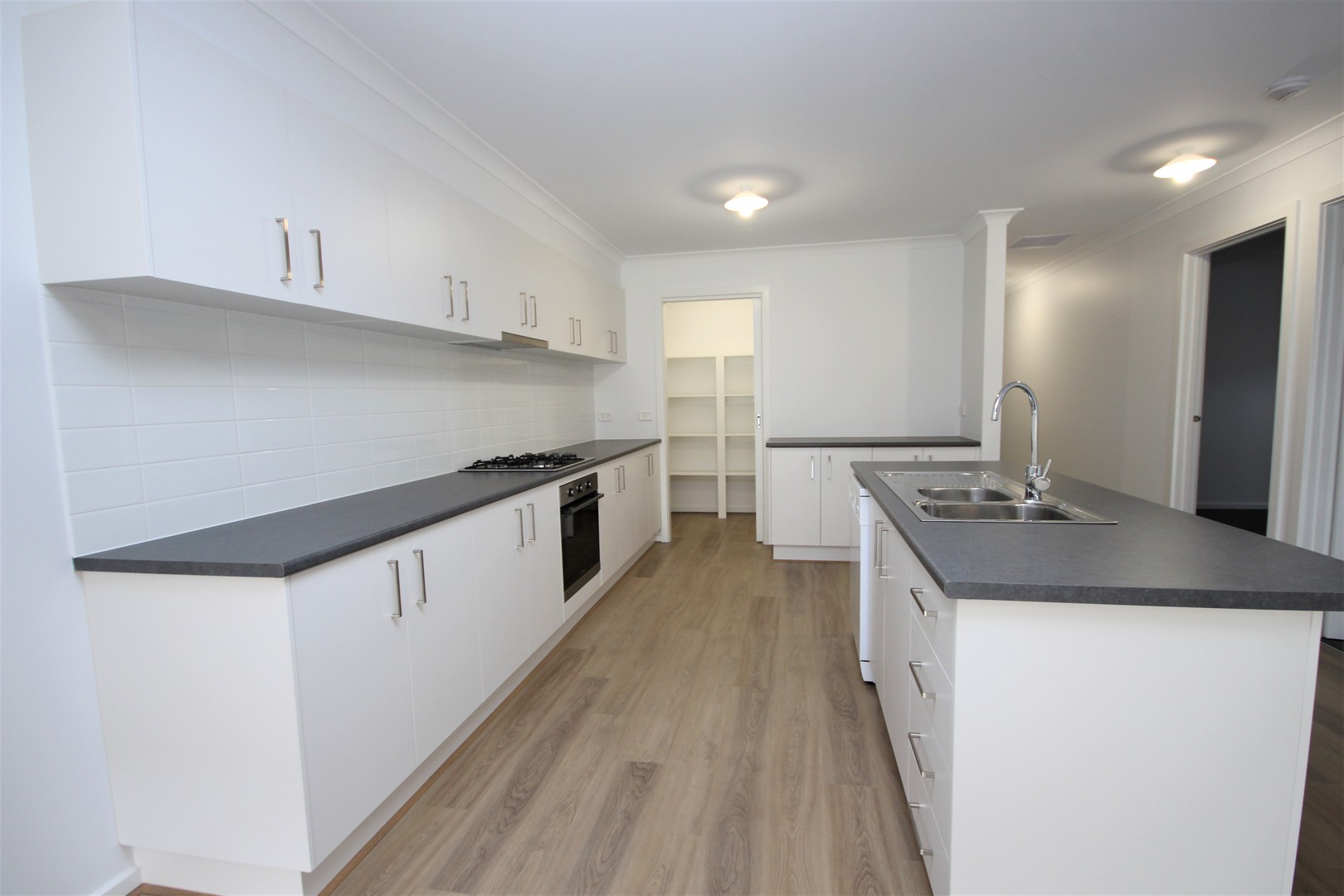 2D Azilemot Avenue, Herne Hill, VIC 3218, Herne Hill - Thumbnail 5