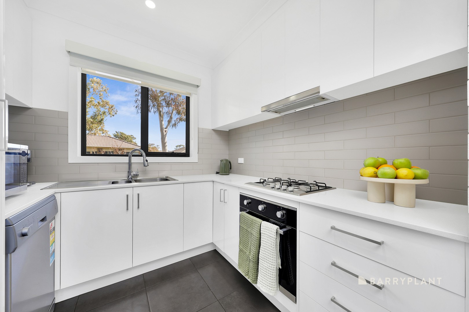 2d Coleridge Way, South Morang, VIC 3752, South Morang - Thumbnail 2