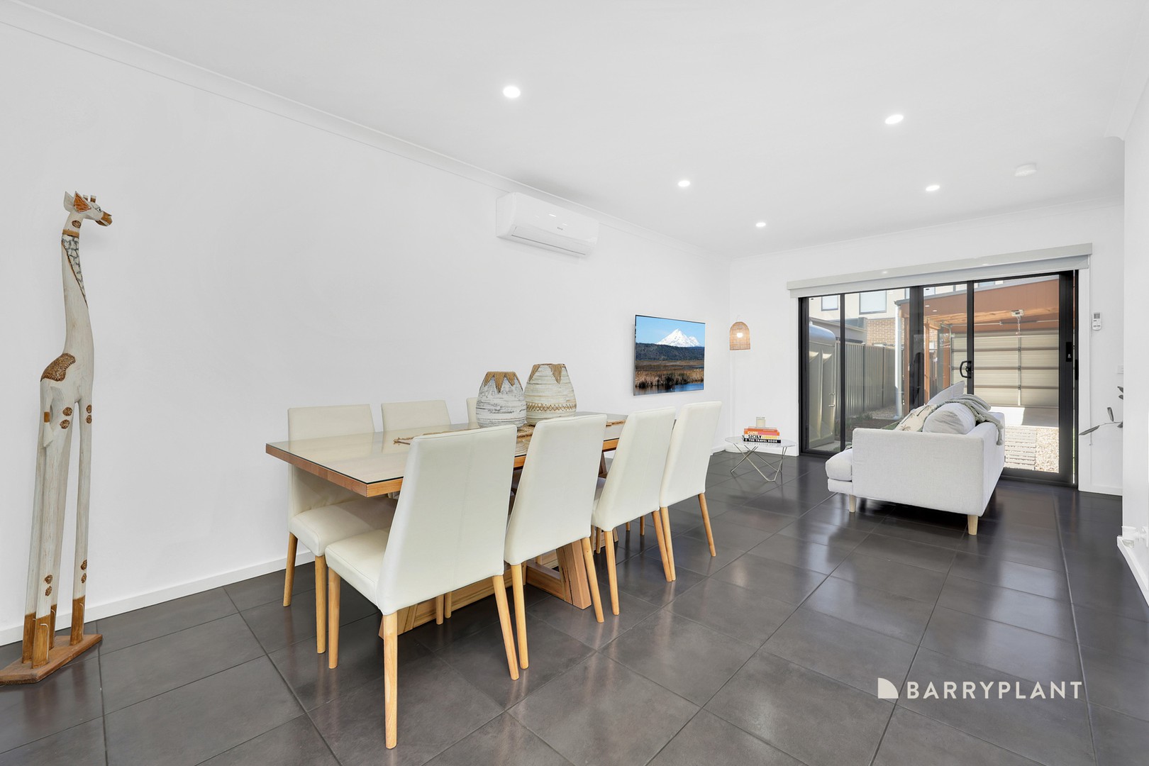 2d Coleridge Way, South Morang, VIC 3752, South Morang - Thumbnail 3
