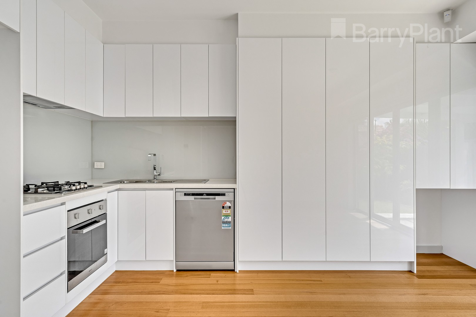 2D Taylor Avenue, Reservoir, VIC 3073, Reservoir - Thumbnail 5
