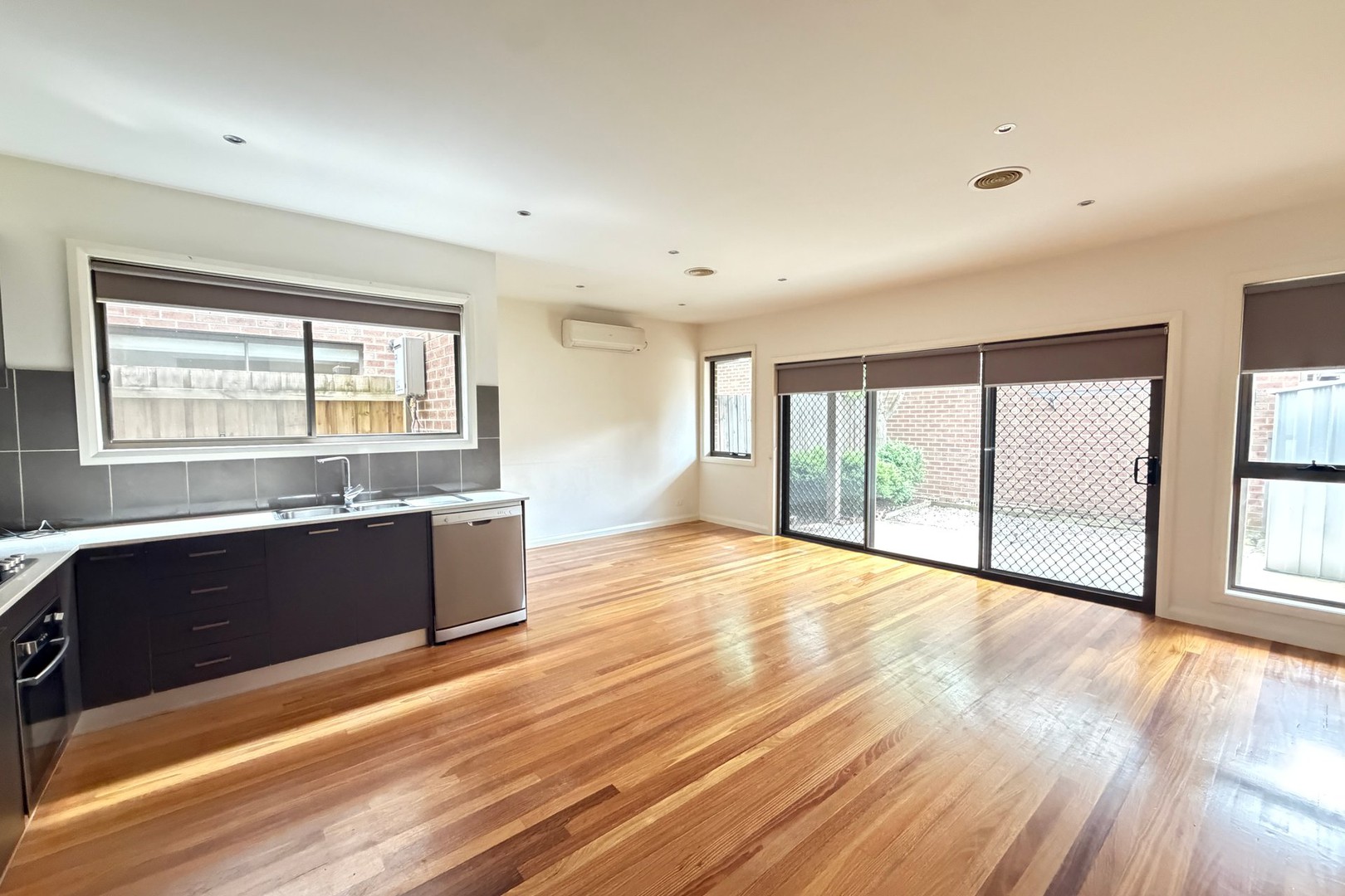 2D Westall Street, Thomastown, VIC 3074 - Thumbnail 2 - 26/10/2026