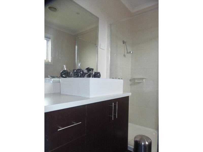 3/1-3 Chelsworth PlaceCaroline Springs, VIC 3023  - Leased, Caroline Springs - Thumbnail 7