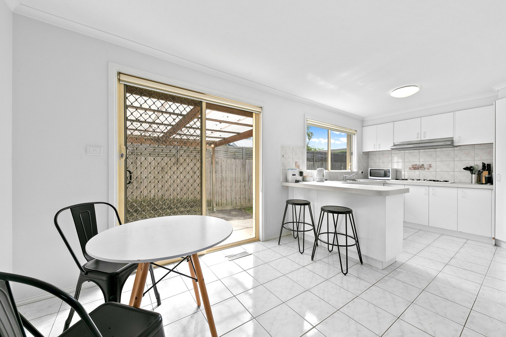 3/1 Daniher Close, Berwick, VIC 3806, Berwick - Thumbnail 2