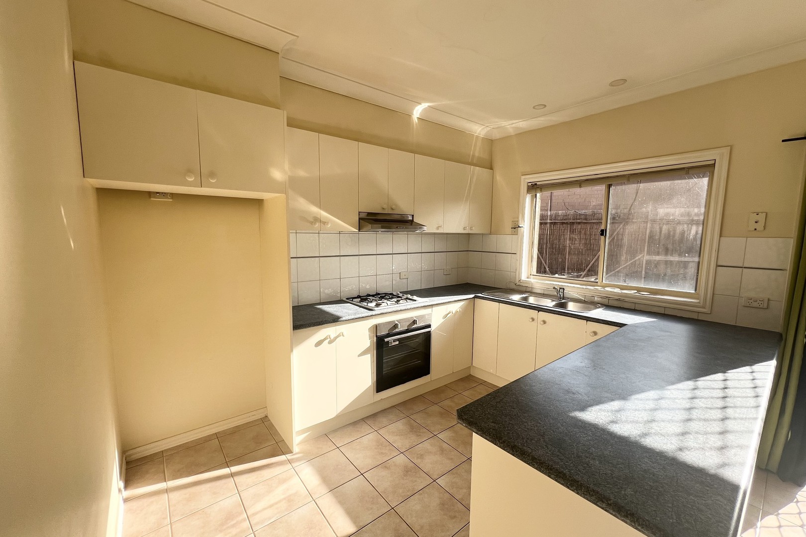 3/1 Lister Street, St Albans, VIC 3021 - Thumbnail 1 - 01/08/2025