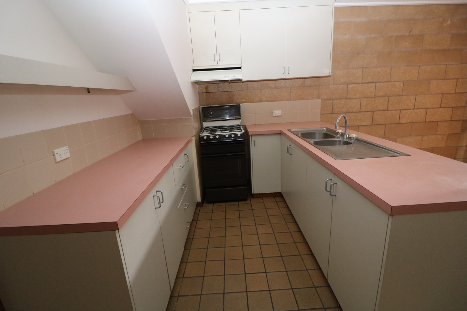 3/1 Sutherland Street, Geelong, VIC 3220, Geelong - Thumbnail 4