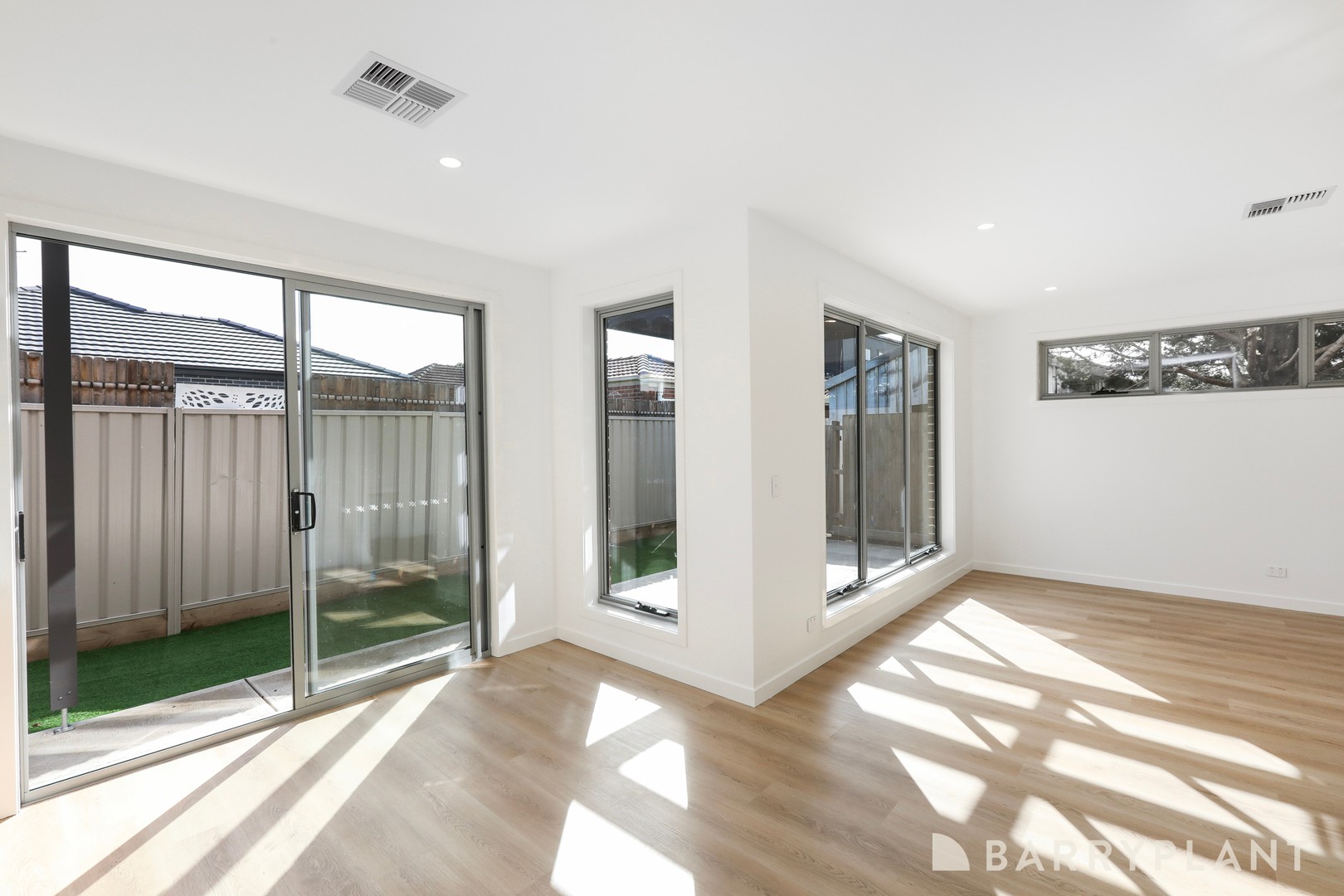 3/10 Armstrong Street, Sunshine West, VIC 3020, Sunshine West - Thumbnail 6