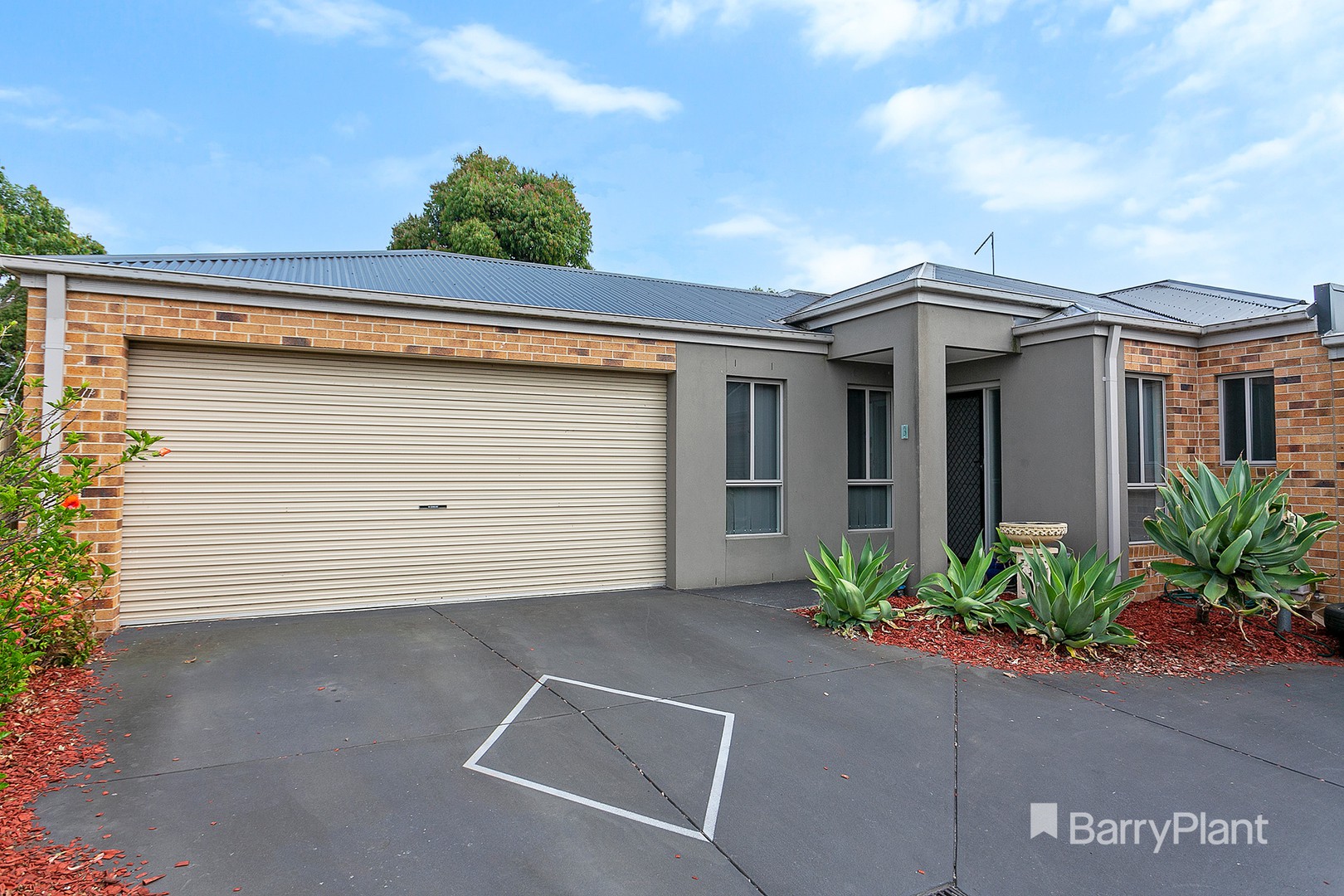 3/10 Azure Court, Pakenham, VIC 3810, Pakenham - Thumbnail 2